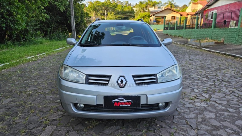 MÉGANE 1.6 DYNAMIQUE 16V FLEX 4P MANUAL - 2012 - IVOTI