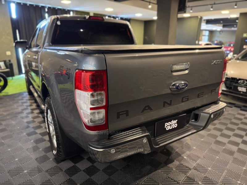 RANGER 3.2 XLT 4X4 CD 20V DIESEL 4P AUTOMÁTICO - 2018 - FARROUPILHA