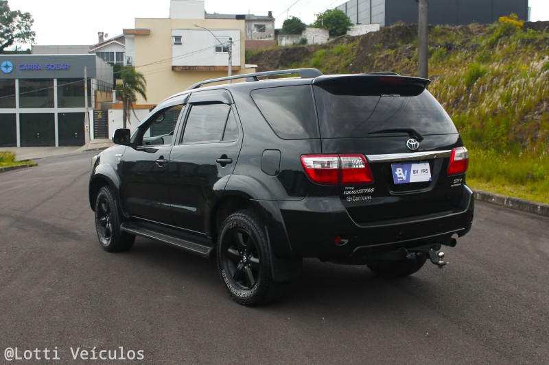 HILUX SW4 3.0 SRV 4X4 7 LUGARES 16V TURBO INTERCOOLER DIESEL 4P AUTOMÁTICO - 2009 - FARROUPILHA