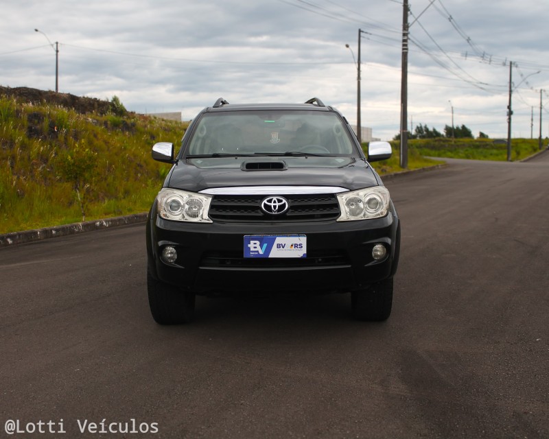 HILUX SW4 3.0 SRV 4X4 7 LUGARES 16V TURBO INTERCOOLER DIESEL 4P AUTOMÁTICO - 2009 - FARROUPILHA