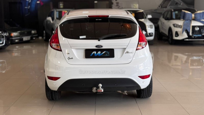 FIESTA 1.6 SE HATCH 16V FLEX 4P MANUAL - 2016 - ESTâNCIA VELHA