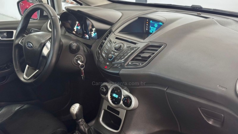 FIESTA 1.6 SE HATCH 16V FLEX 4P MANUAL - 2016 - ESTâNCIA VELHA