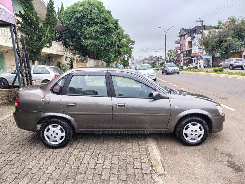 CLASSIC 1.0 MPFI LS 8V FLEX 4P MANUAL - 2014 - GUAPORé