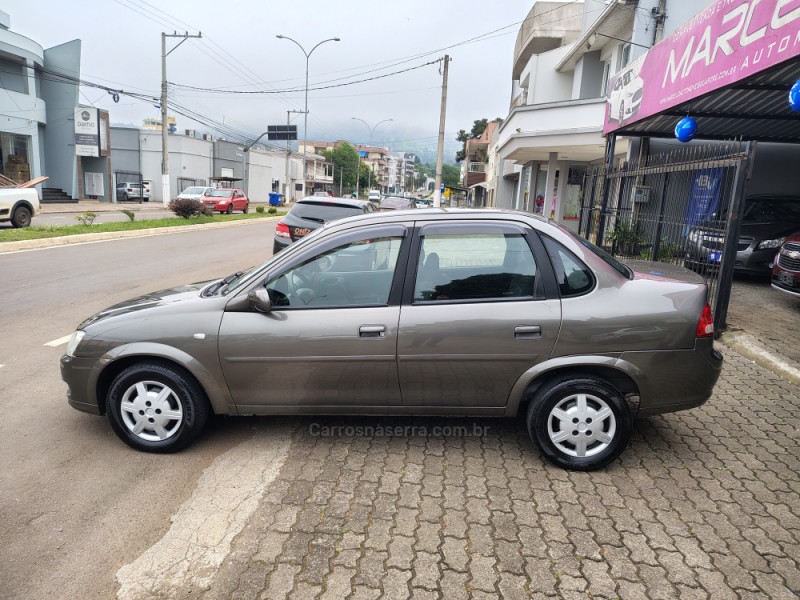 CLASSIC 1.0 MPFI LS 8V FLEX 4P MANUAL - 2014 - GUAPORé