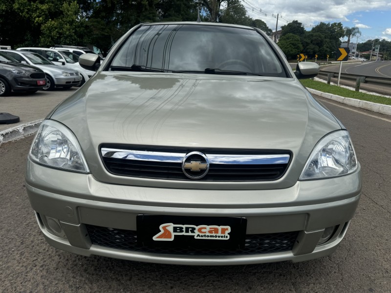 CORSA 1.4 MPFI PREMIUM SEDAN 8V FLEX 4P MANUAL - 2011 - DOIS IRMãOS