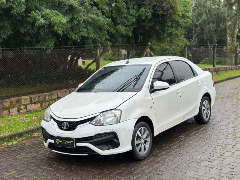 ETIOS 1.5 XS SEDAN 16V FLEX 4P AUTOMÁTICO - 2018 - IVOTI