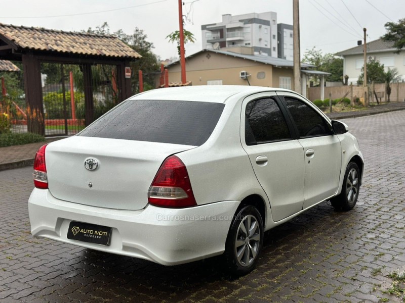 ETIOS 1.5 XS SEDAN 16V FLEX 4P AUTOMÁTICO - 2018 - IVOTI