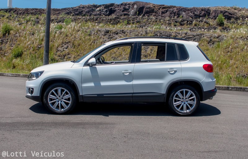 TIGUAN 1.4 TSI 16V TURBO GASOLINA 4P - 2017 - FARROUPILHA