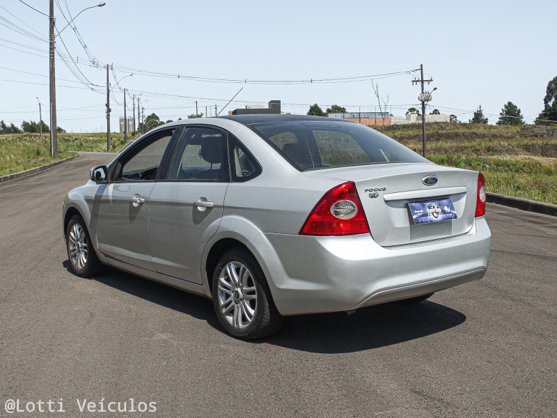 FOCUS 2.0 16V FLEX 4P AUTOMÁTICO - 2013 - FARROUPILHA