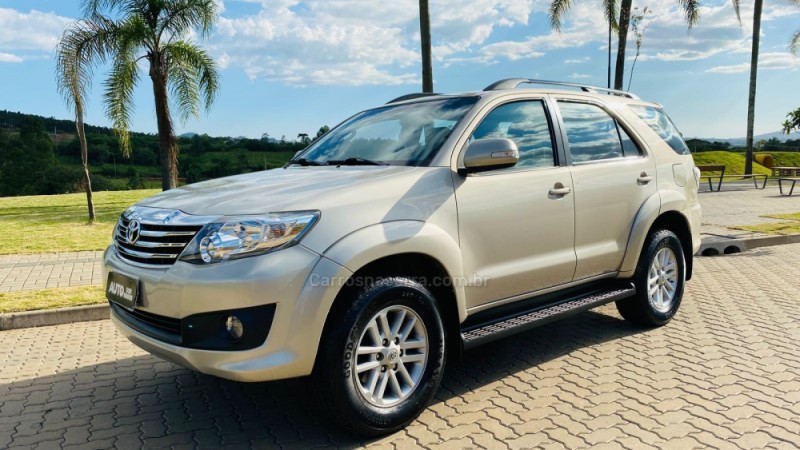 HILUX SW4 2.7 SR 4X2 16V GASOLINA 4P AUTOMÁTICO - 2015 - DOIS IRMãOS