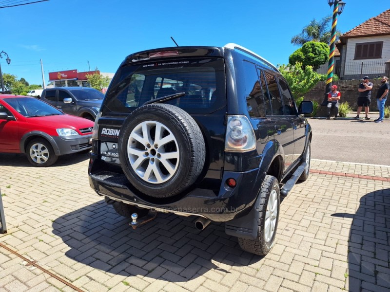 PAJERO TR4 2.0 4X4 16V 140CV FLEX 4P AUTOMÁTICO - 2011 - CAMBARá DO SUL