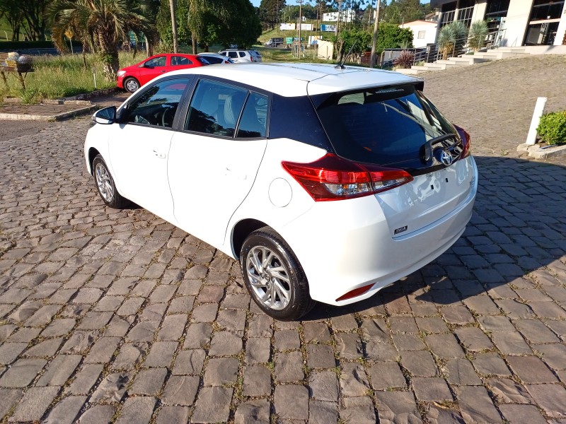 YARIS 1.5 XS 16V FLEX 4P AUTOMÁTICO - 2025 - FLORES DA CUNHA