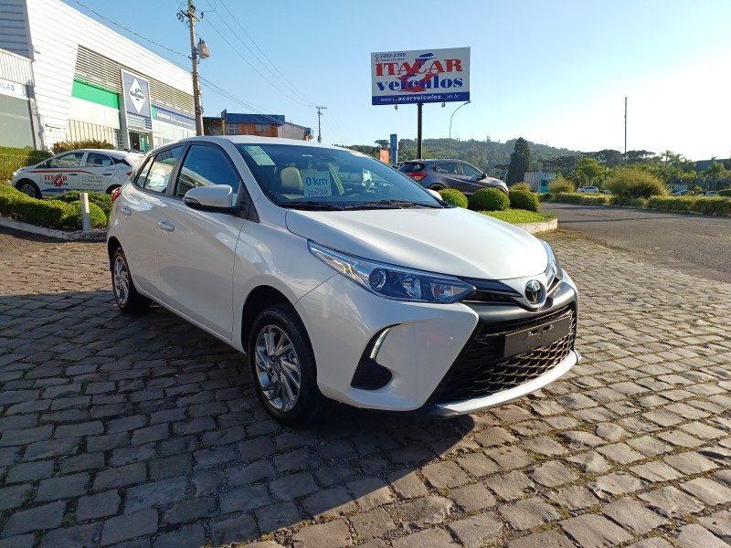 yaris 1.5 xs 16v flex 4p automatico 2025 flores da cunha