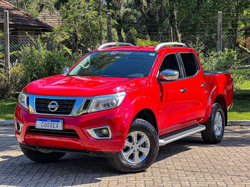 FRONTIER 2.3 LE ATTACK 4X4 CD TURBO ELETRONIC DIESEL 4P AUTOMÁTICO - 2017 - CANELA