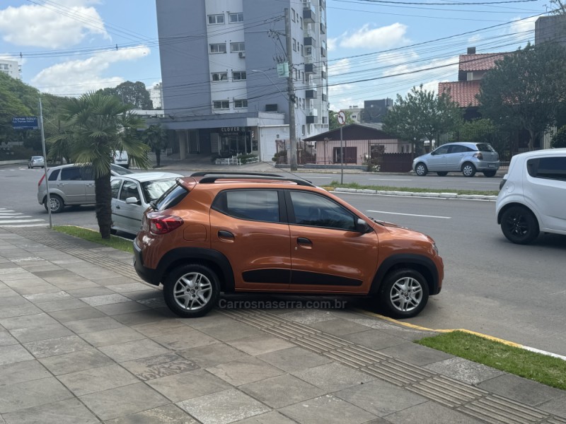 KWID 1.0 12V SCE FLEX ZEN MANUAL - 2019 - FARROUPILHA