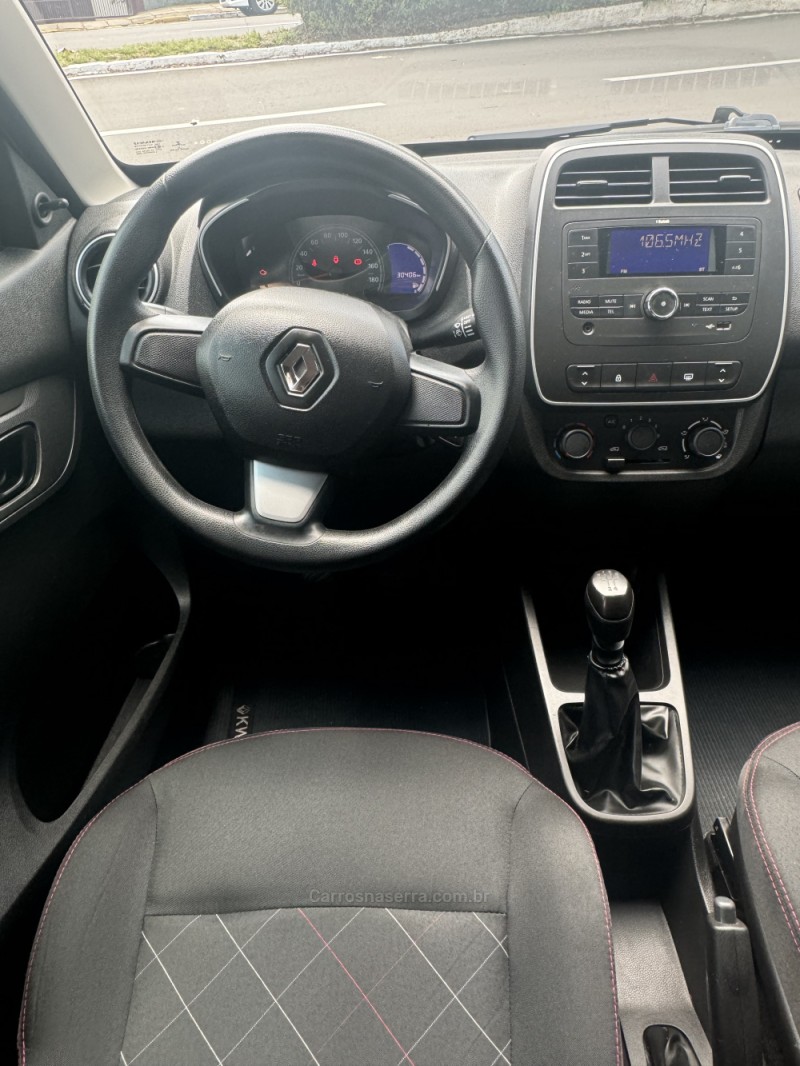 KWID 1.0 12V SCE FLEX ZEN MANUAL - 2019 - FARROUPILHA