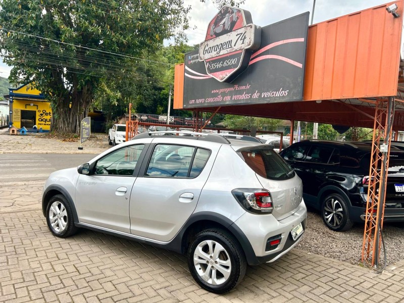 SANDERO 1.6 STEPWAY 8V FLEX 4P MANUAL - 2015 - TRêS COROAS