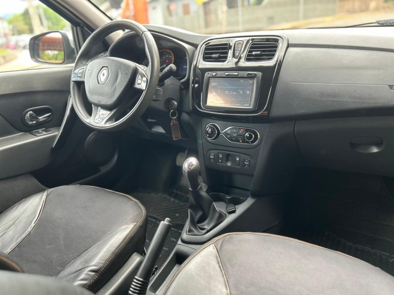 SANDERO 1.6 STEPWAY 8V FLEX 4P MANUAL - 2015 - TRêS COROAS