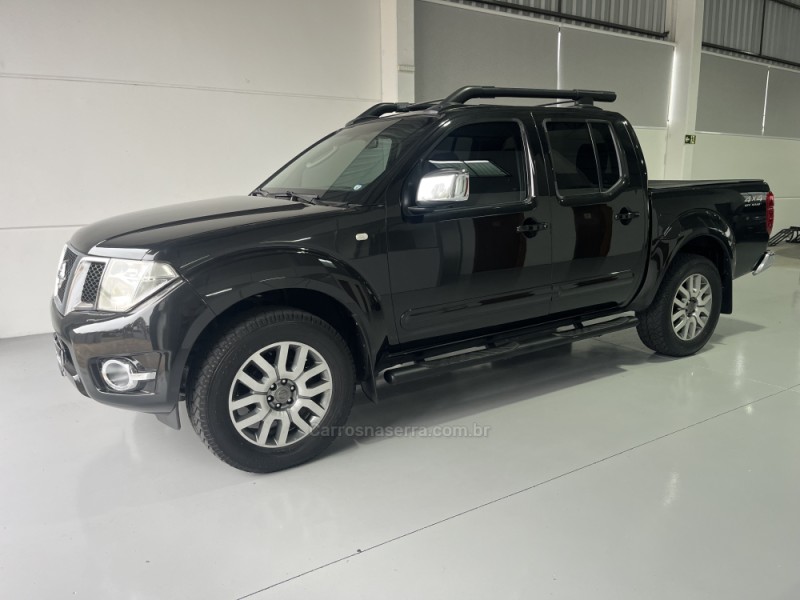 FRONTIER 2.5 SL 4X4 CD TURBO ELETRONIC DIESEL 4P AUTOMÁTICO - 2015 - GARIBALDI