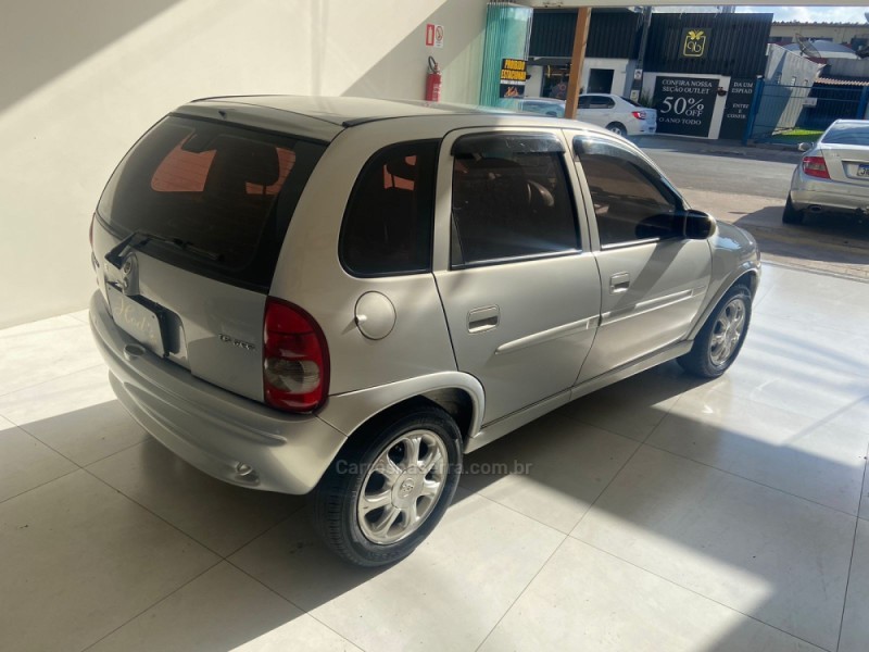 CORSA 1.6 MPFI GLS 8V GASOLINA 4P MANUAL - 1999 - CANELA