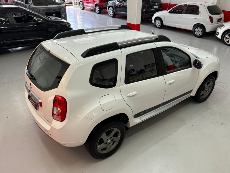 DUSTER 1.6 DYNAMIQUE 4X2 16V FLEX 4P MANUAL - 2014 - CAXIAS DO SUL