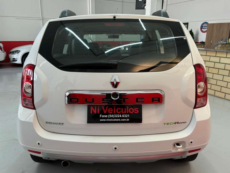 DUSTER 1.6 DYNAMIQUE 4X2 16V FLEX 4P MANUAL - 2014 - CAXIAS DO SUL