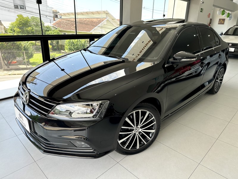 jetta 2.0 tsi highline 211cv gasolina 4p dsg 2017 caxias do sul