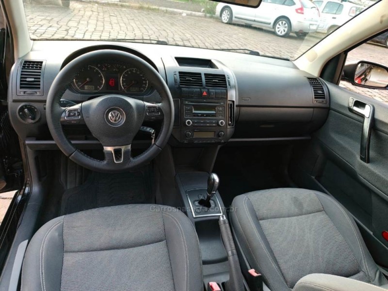 POLO SEDAN 1.6 MI COMFORTLINE 8V FLEX 4P AUTOMATIZADO - 2010 - GUAPORé