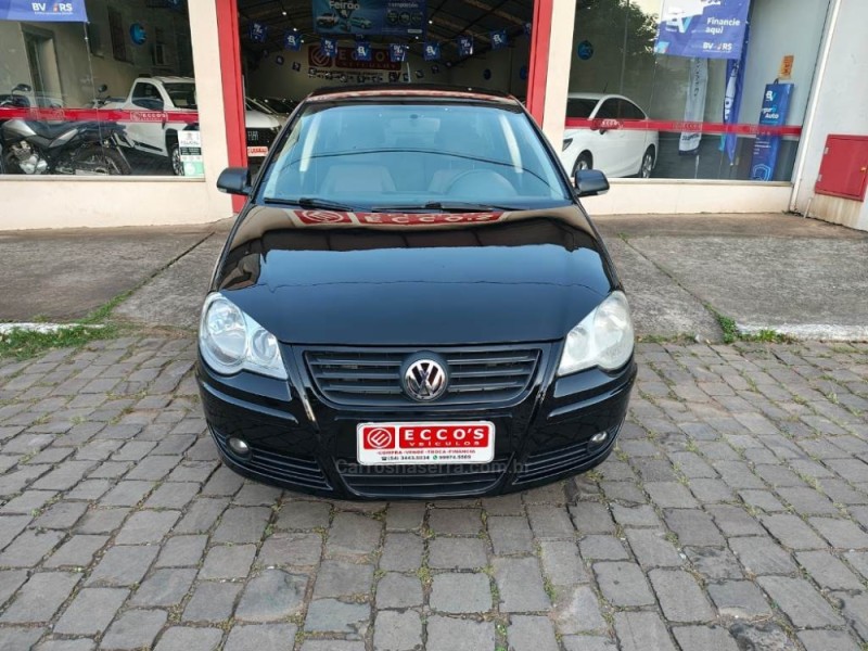 POLO SEDAN 1.6 MI COMFORTLINE 8V FLEX 4P AUTOMATIZADO - 2010 - GUAPORé