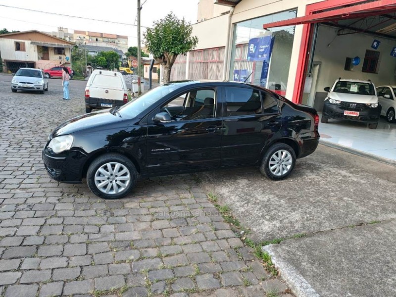 POLO SEDAN 1.6 MI COMFORTLINE 8V FLEX 4P AUTOMATIZADO