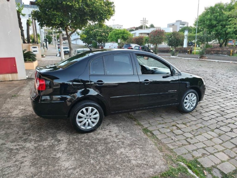 POLO SEDAN 1.6 MI COMFORTLINE 8V FLEX 4P AUTOMATIZADO - 2010 - GUAPORé