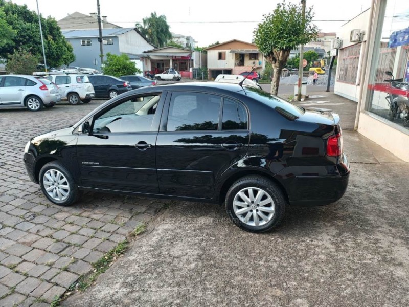 POLO SEDAN 1.6 MI COMFORTLINE 8V FLEX 4P AUTOMATIZADO - 2010 - GUAPORé