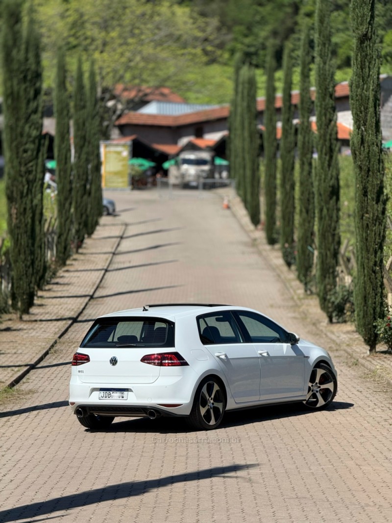 GOLF 2.0 TSI GTI 16V TURBO GASOLINA 4P AUTOMÁTICO - 2017 - CAXIAS DO SUL