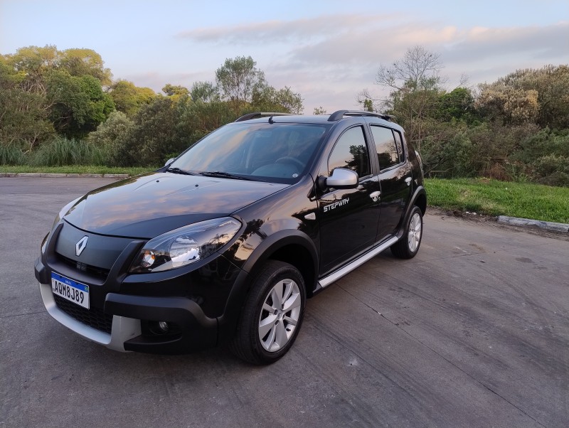 SANDERO 1.6 STEPWAY 8V FLEX 4P MANUAL - 2013 - CAXIAS DO SUL