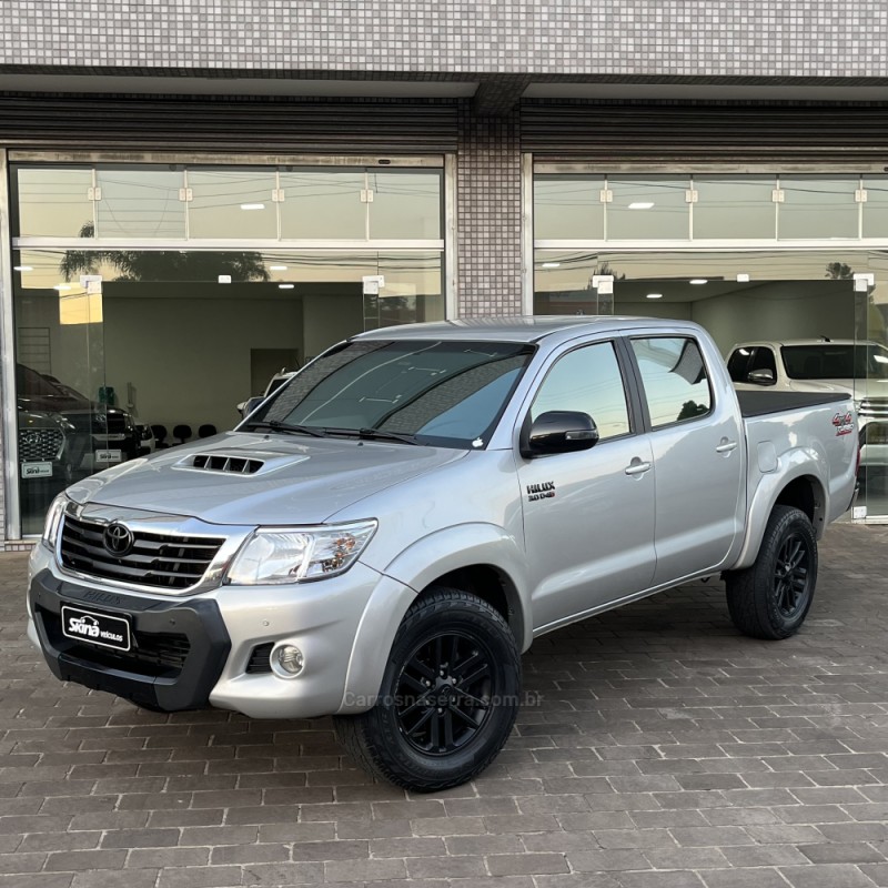 HILUX 3.0 SRV TOP 4X4 CD 16V TURBO INTERCOOLER DIESEL 4P AUTOMÁTICO - 2012 - VACARIA