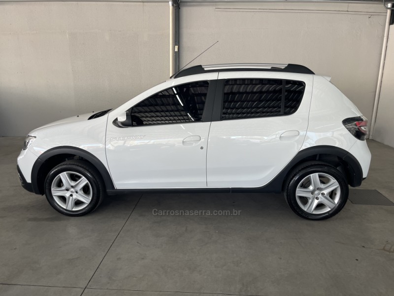 SANDERO 1.6 STEPWAY ZEN 16V FLEX 4P MANUAL - 2021 - CAXIAS DO SUL