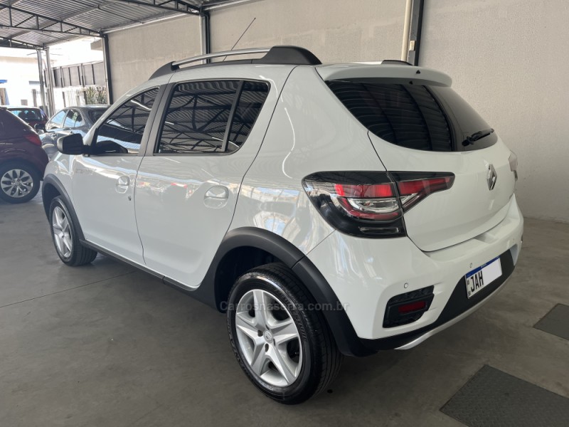 sandero 1.6 stepway zen 16v flex 4p manual 2021 caxias do sul