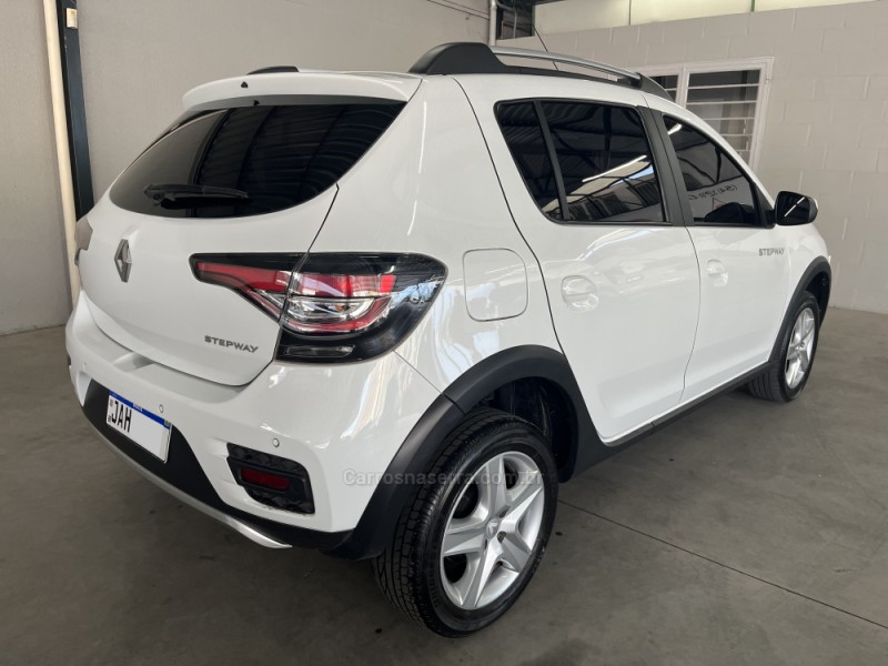 SANDERO 1.6 STEPWAY ZEN 16V FLEX 4P MANUAL - 2021 - CAXIAS DO SUL