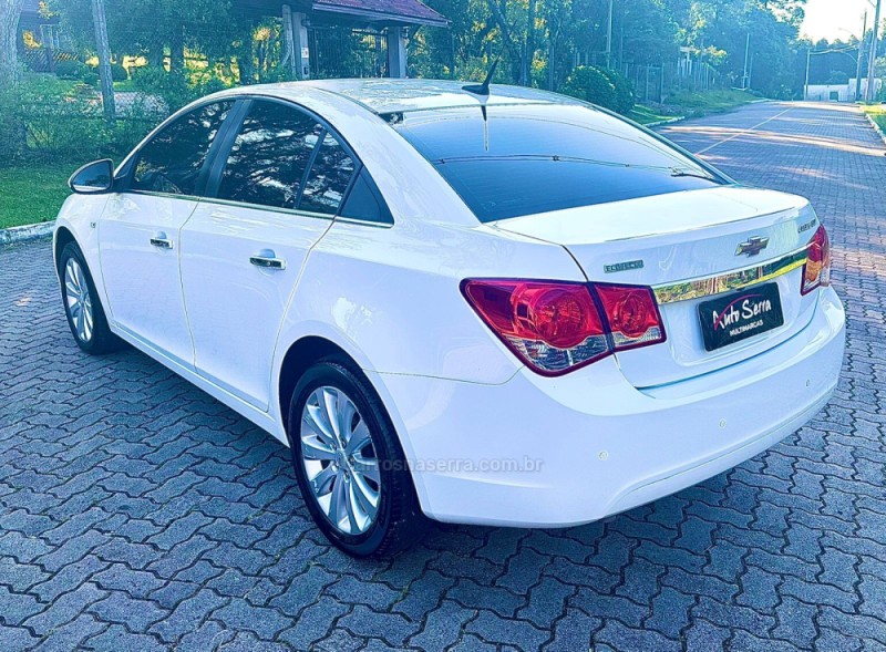 CRUZE 1.8 LTZ 16V FLEX 4P AUTOMÁTICO - 2014 - CANELA