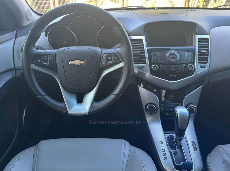 CRUZE 1.8 LTZ 16V FLEX 4P AUTOMÁTICO - 2014 - CANELA