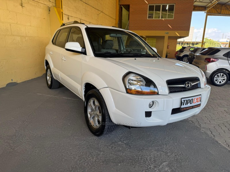 TUCSON 2.0 MPFI GLS 16V 143CV 2WD FLEX 4P AUTOMÁTICO - 2016 - CAXIAS DO SUL