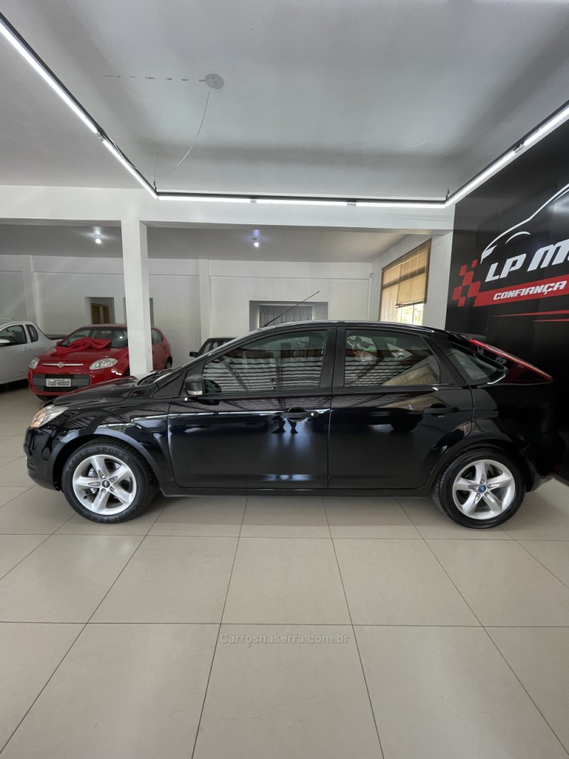 FOCUS 1.6 GL 8V GASOLINA 4P MANUAL - 2011 - FARROUPILHA