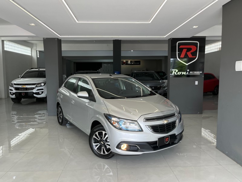 ONIX 1.4 MPFI LTZ 8V FLEX 4P MANUAL - 2014 - BENTO GONçALVES