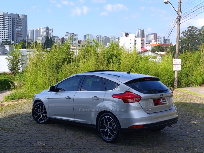 FOCUS 2.0 TITANIUM PLUS HATCH 16V FLEX 4P AUTO - 2016 - CAXIAS DO SUL