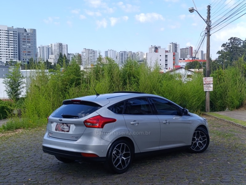 FOCUS 2.0 TITANIUM PLUS HATCH 16V FLEX 4P AUTO - 2016 - CAXIAS DO SUL