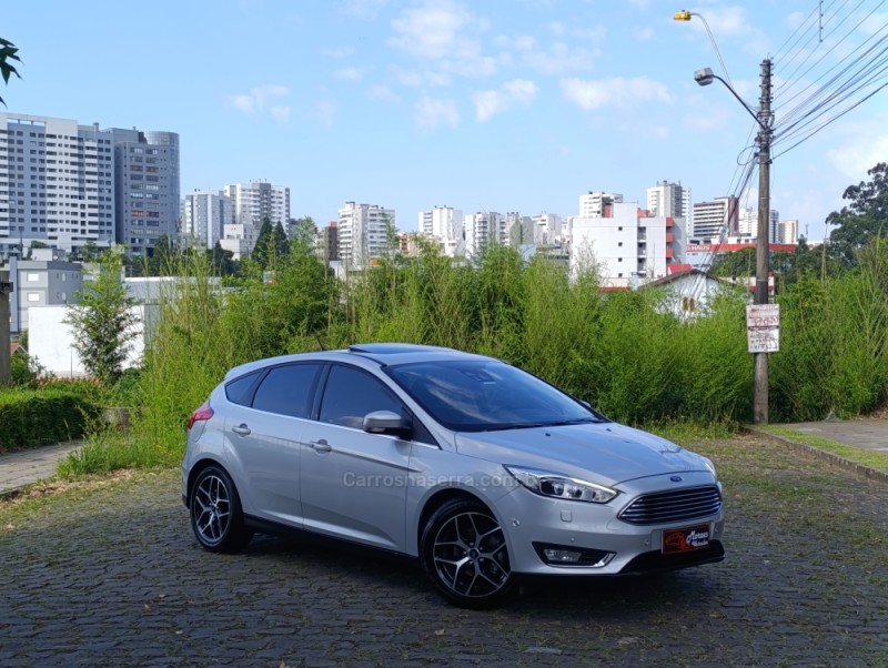 FOCUS 2.0 TITANIUM PLUS HATCH 16V FLEX 4P AUTO - 2016 - CAXIAS DO SUL