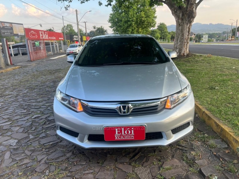 CIVIC 1.8 LXS 16V FLEX 4P AUTOMÁTICO - 2013 - DOIS IRMãOS