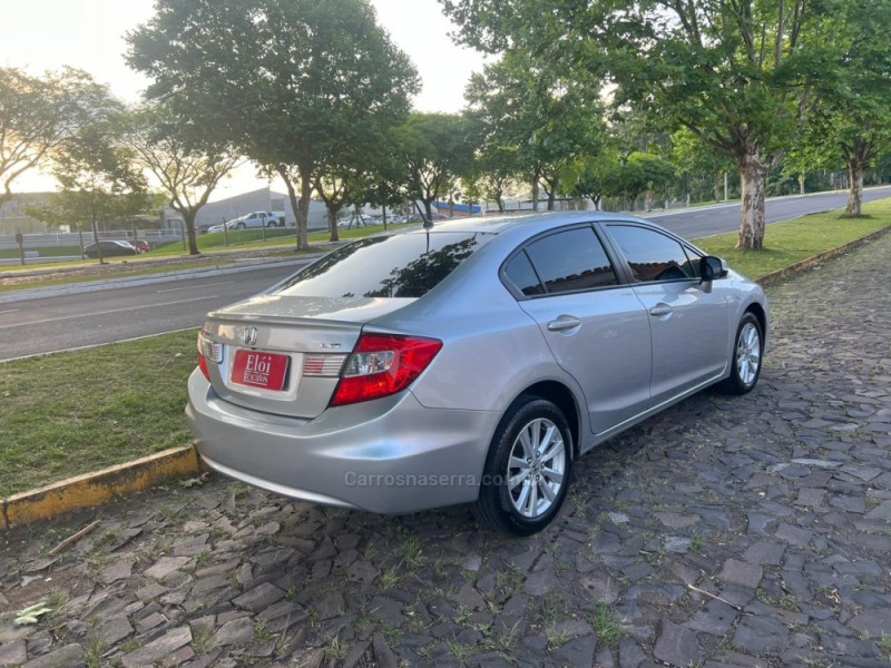 CIVIC 1.8 LXS 16V FLEX 4P AUTOMÁTICO - 2013 - DOIS IRMãOS