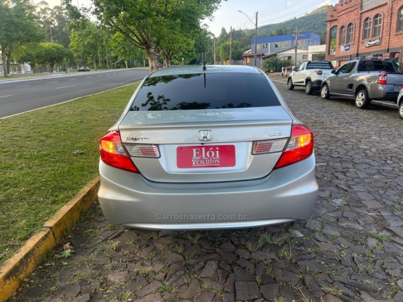 CIVIC 1.8 LXS 16V FLEX 4P AUTOMÁTICO - 2013 - DOIS IRMãOS