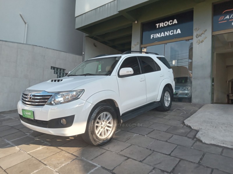 HILUX SW4 3.0 SRV 4X4 16V TURBO INTERCOOLER DIESEL 4P AUTOMÁTICO